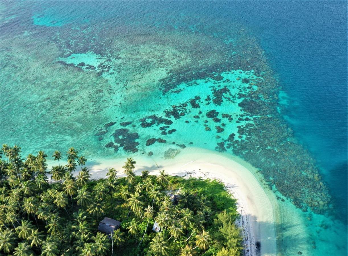 Tailana Island Pulau Banyak Hotel Alaban Exterior photo